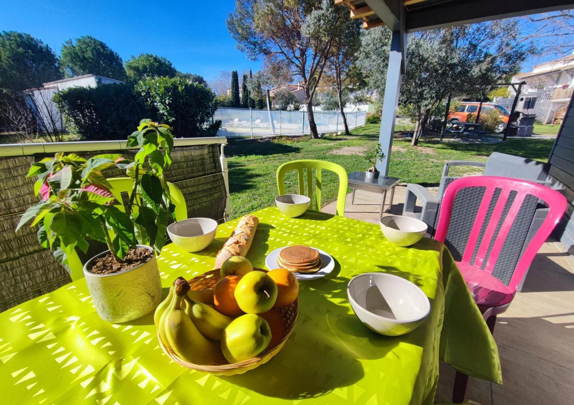 Les Gites De Ginestas Exterior photo