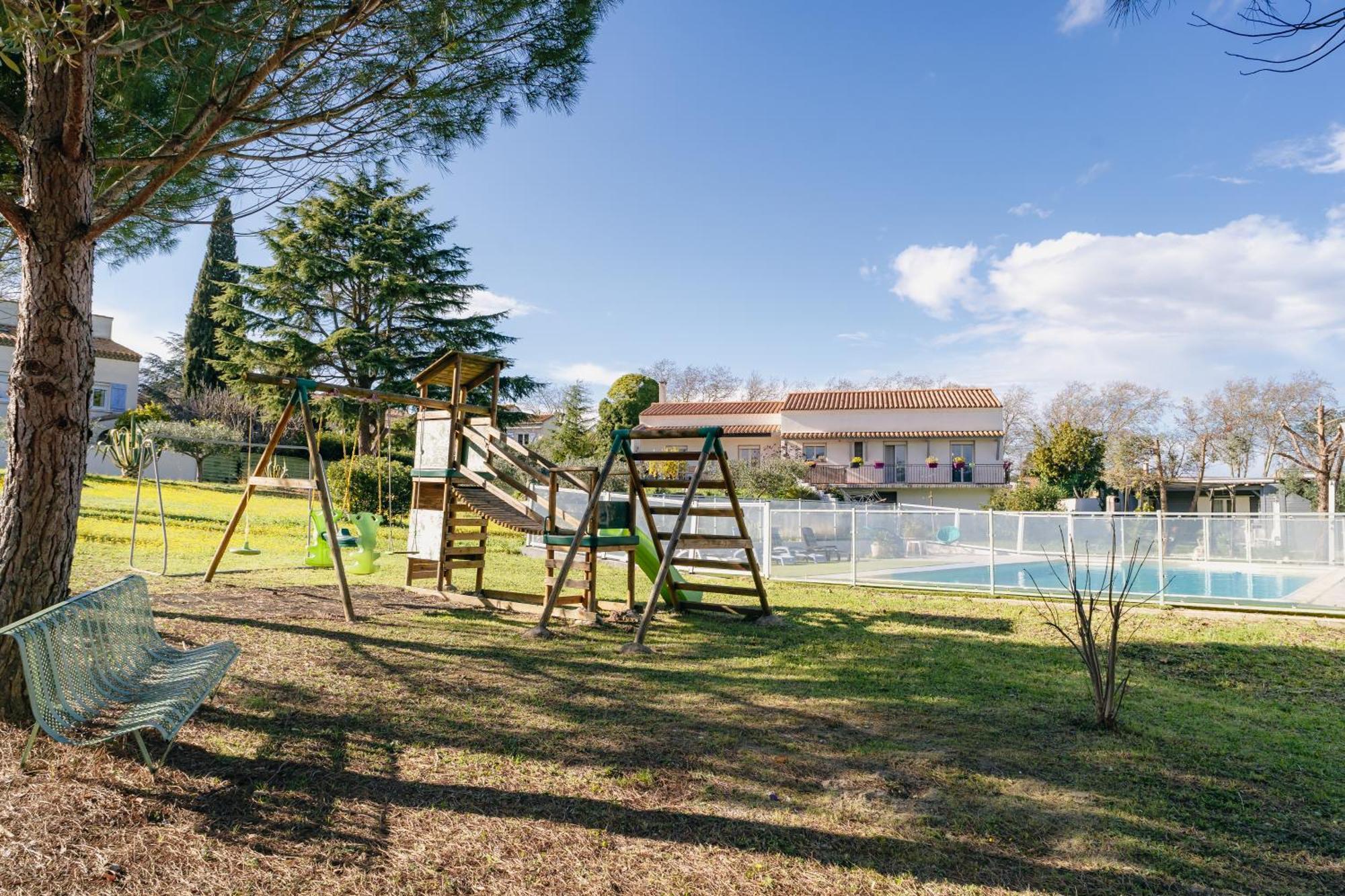 Les Gites De Ginestas Exterior photo
