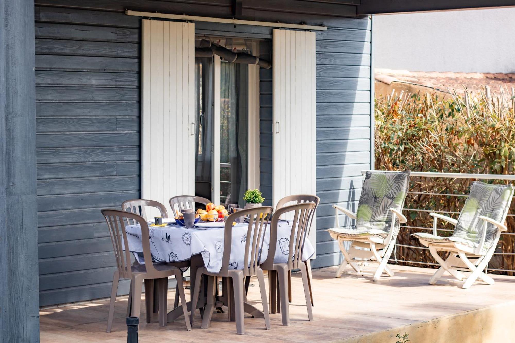 Les Gites De Ginestas Exterior photo